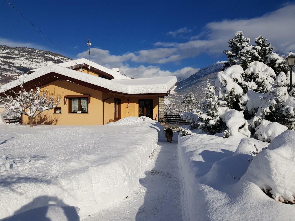 Casa Di Tia Daire Aosta Dış mekan fotoğraf
